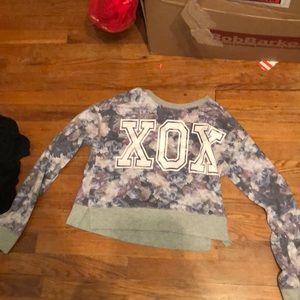 This is a kids long crop top